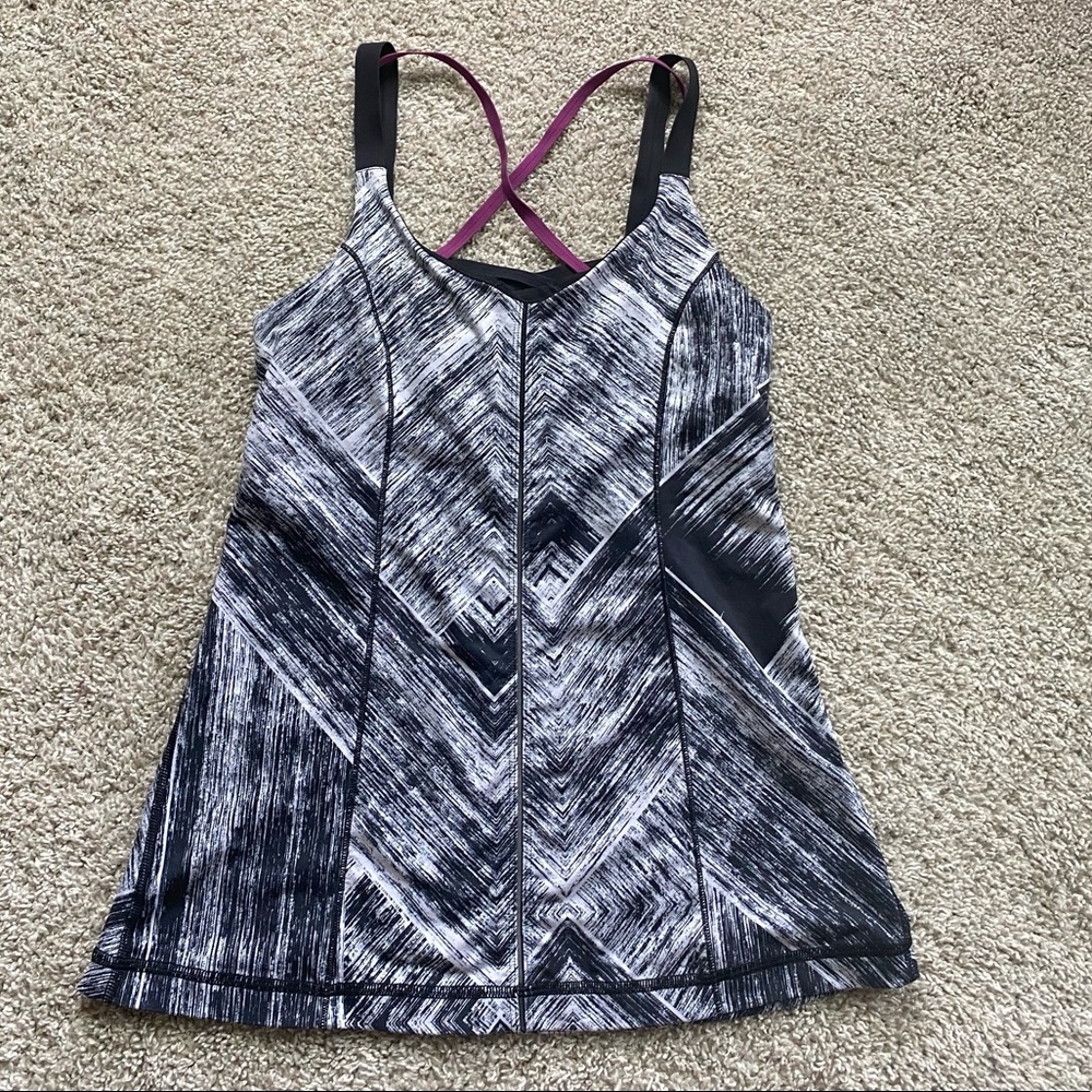 Lululemon workout tank 🏃🏻‍♀️